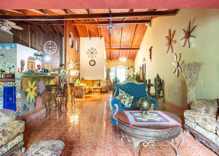 Guest house Quinta Mi Tata 1 Of 4 Shared Bath