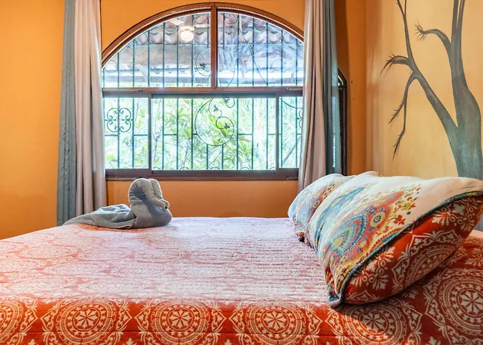 Guest house Quinta Mi Tata 1 Of 4 Shared Bath Plazuela