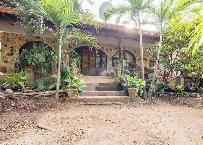 Guest house Quinta Mi Tata 1 Of 4 Shared Bath Plazuela