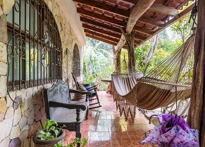 Guest house Quinta Mi Tata 1 Of 4 Shared Bath Plazuela