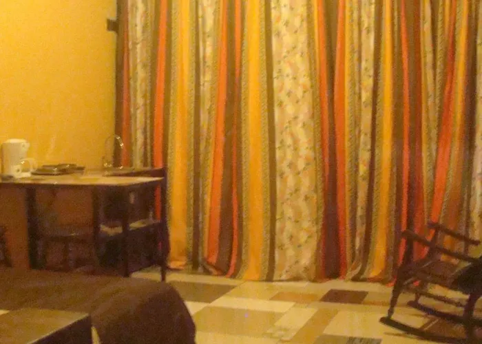 Guest house Quinta Mi Tata 1 Of 4 Shared Bath Plazuela